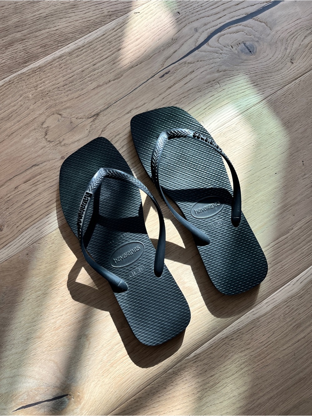 Havaianas Square Toe Flip-flop sandals